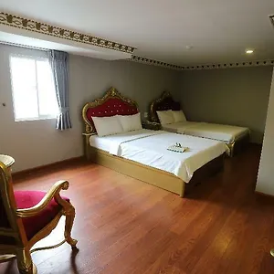 https://phung-hoang-golden-hotel.hotelsvungtau.com
